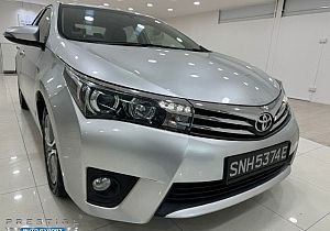 Toyota Corolla Altis 1.6L CVT Elegance 2015 Silver LED Keyless